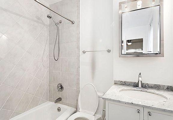 5th image of 115 Eastern Pkwy APT 2B