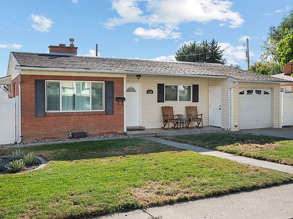 4th image of 160 Maple Ln