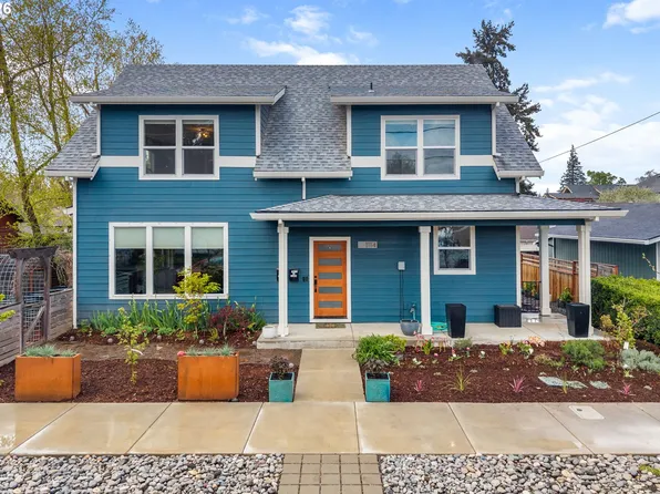 1114 9th St, Hood River, OR 97031