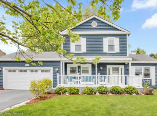 1376 Carleton Cir, Naperville, IL 60565