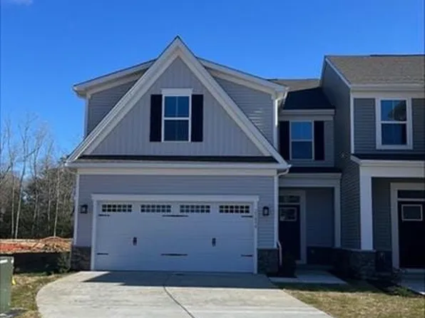 23098 Retreat Ln, Carrollton, VA 23314