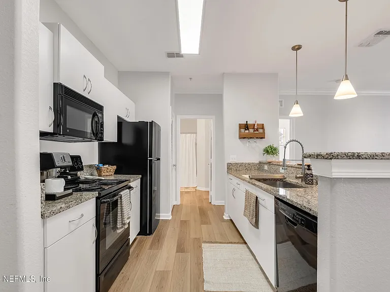 8290 Gate Pkwy W #918 — Photo 13