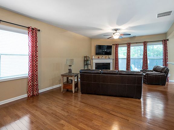 5th image of 3441 Vintage Cir SE Building 16