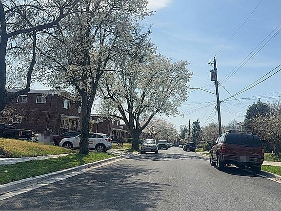 5th image of 5018 36th Ave