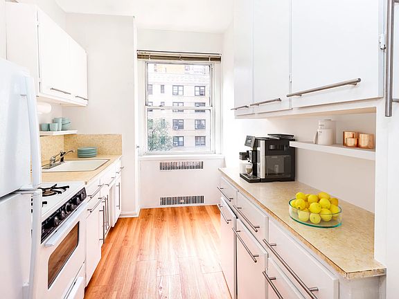 3rd image of 263 W End Ave APT 4F