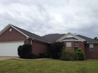 2415 Dahlia, Conway, AR 72034