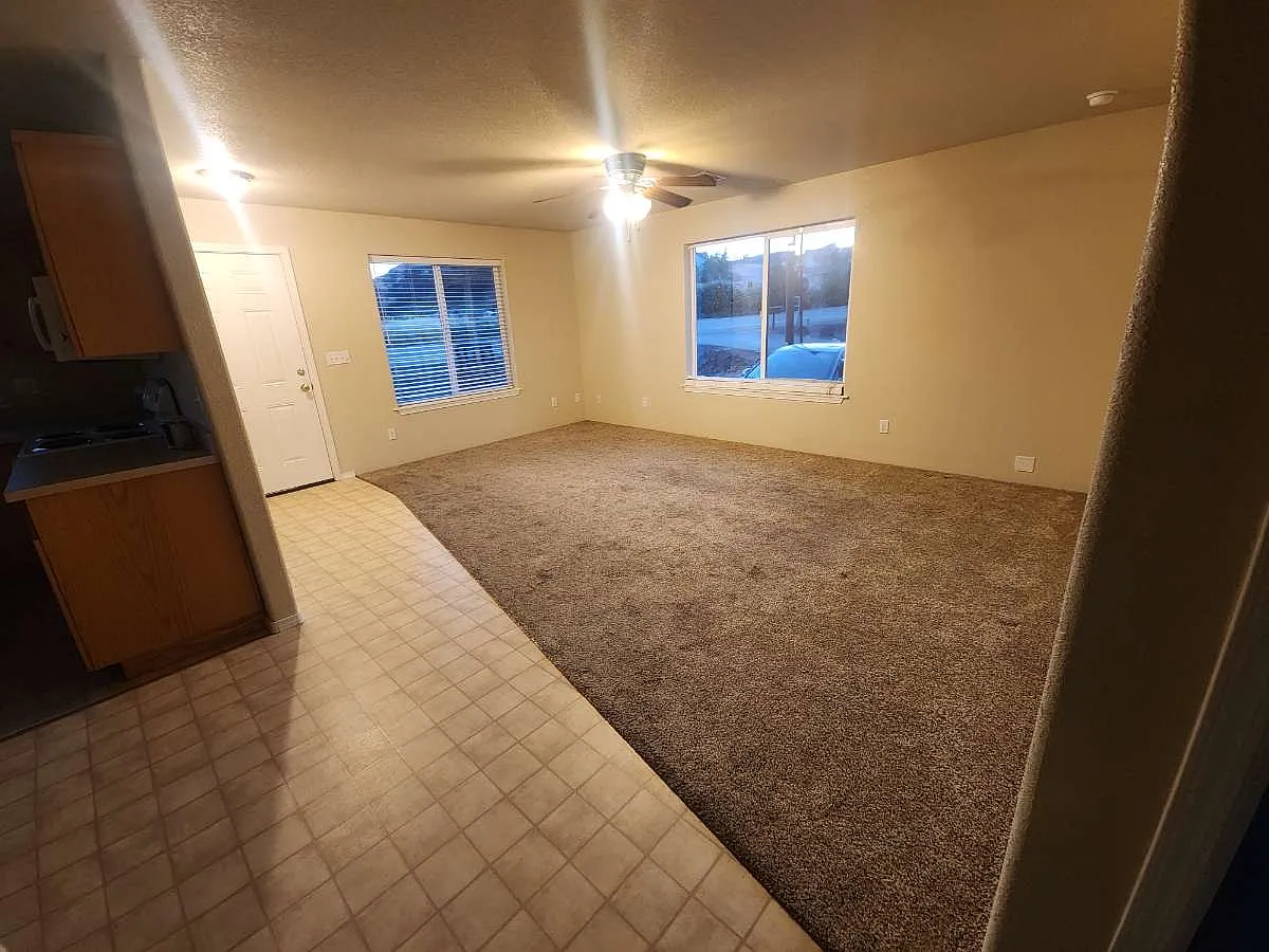 133 Rolling Hills Rd — Photo 2
