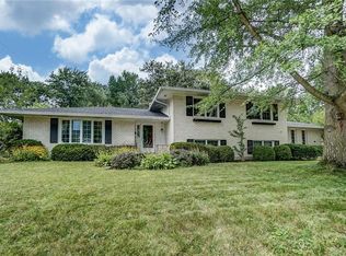 305 Blackstone Dr, Dayton, OH 45459