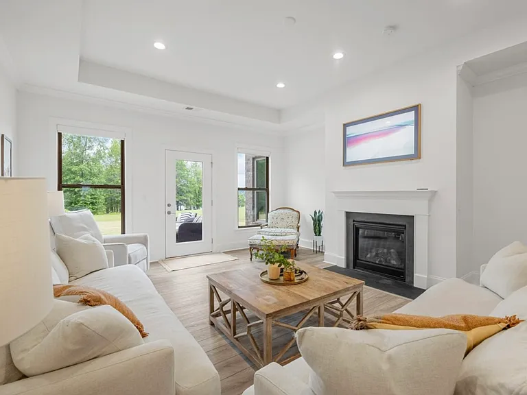 115 Harbor Master Ln — Photo 4
