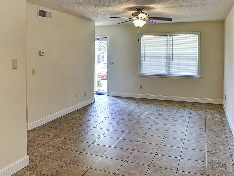 Hamilton Villas — Photo 15