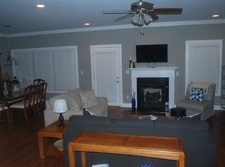 1024 Berry Hill Dr, Frankfort, KY 40601