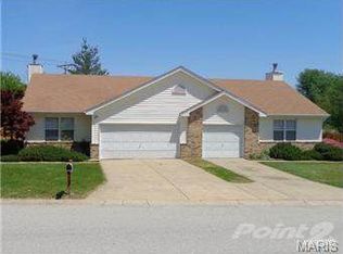 29 W Cheshire Dr, Saint Charles, MO 63303