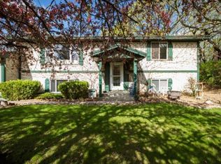 13400 Oliver Ave S, Burnsville, MN 55337