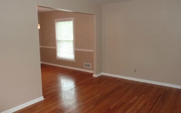 4th image of 6612 NW Overland Dr