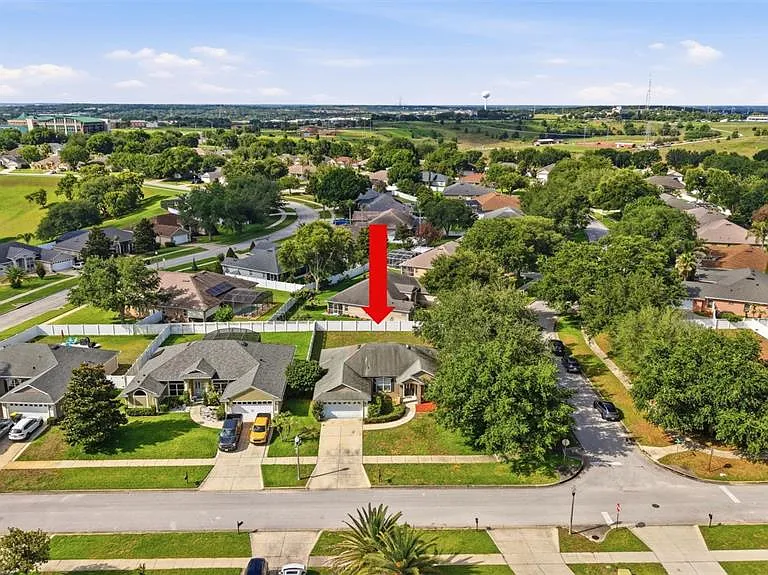 896 Princeton Dr — Photo 29