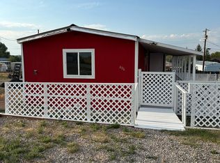 406 W Walnut St, Saratoga, WY 82331