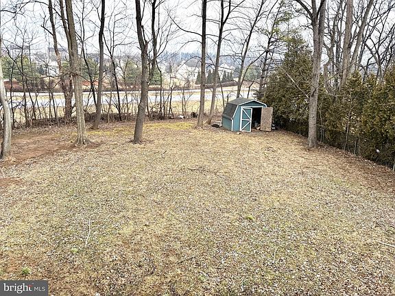 5th image of 52 Morgan St