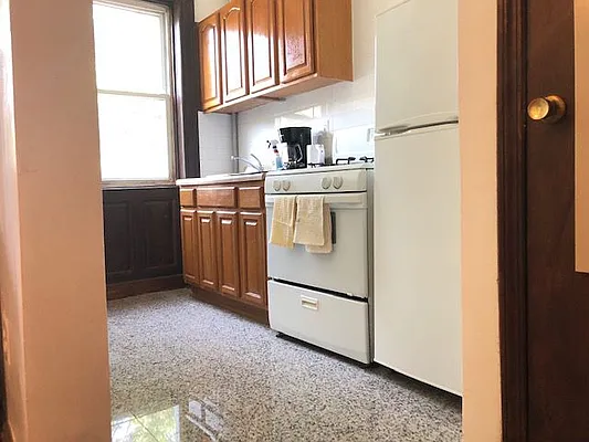 Rented by EXR | media 9