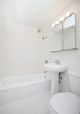 Rented by Buchbinder & Warren | media 22