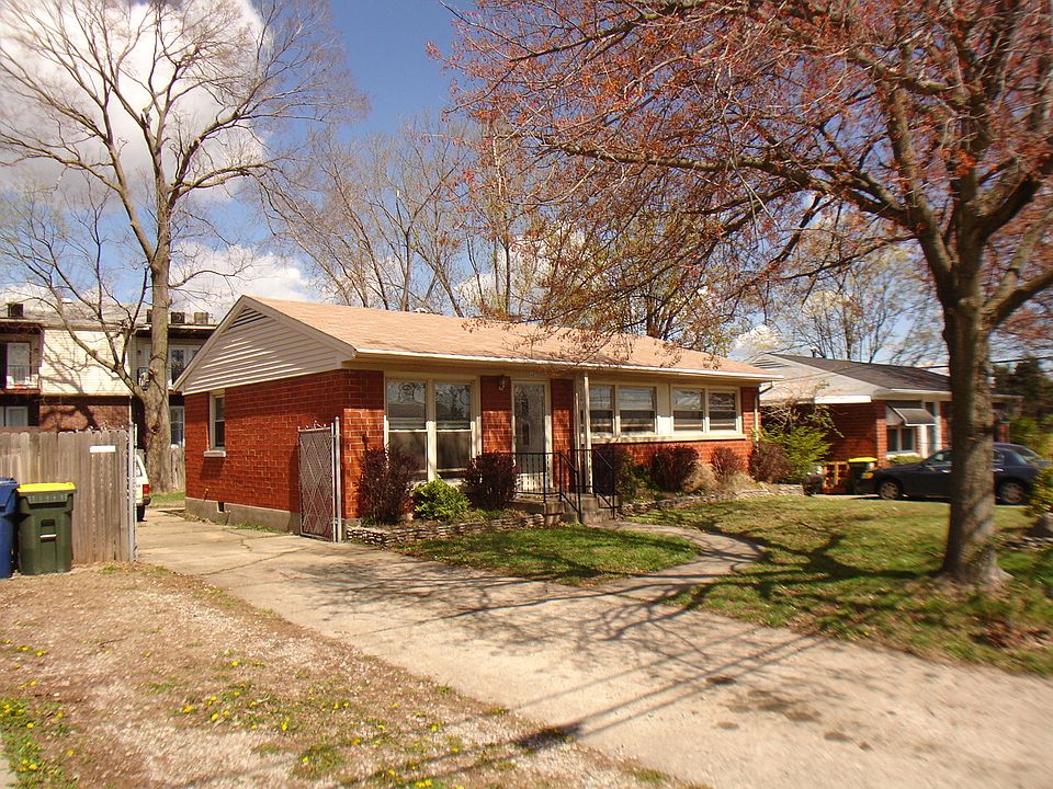 1st image of 4407 Champions Trace Ln