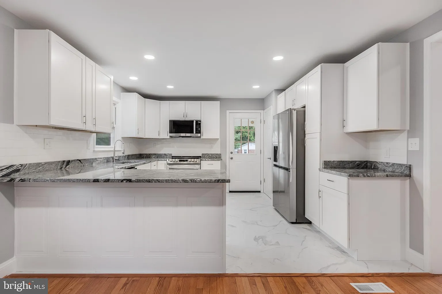 11200 Carroll Dr photo 1