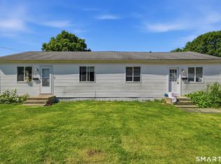 8 Midway Oval, Groton, CT 06340