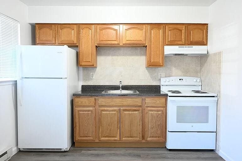 1st image of 43 E Park St #Fff470276