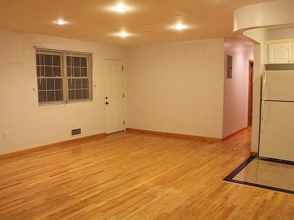 3rd image of 6918 230th St Fl 1