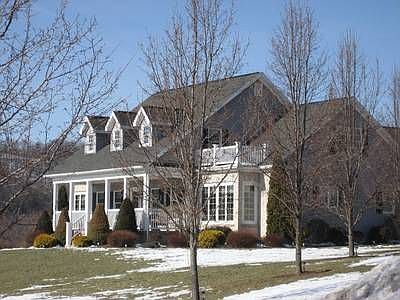 1st image of 225 Lance Ln