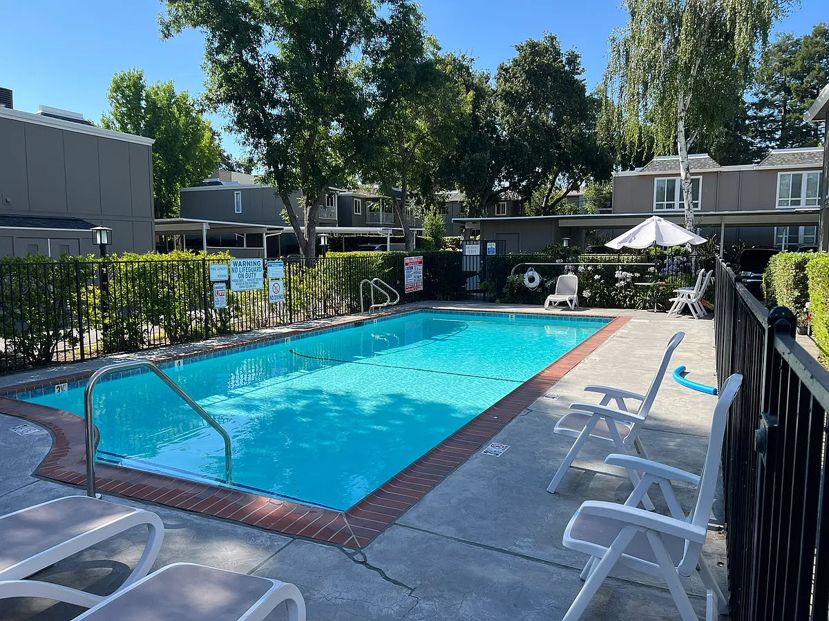 Building Photo - 1572 Sunnyvale Ave #25