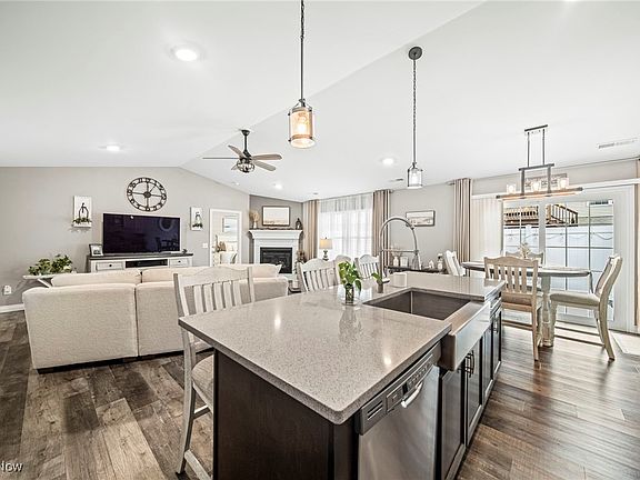 2nd image of 203 Nautical Way
