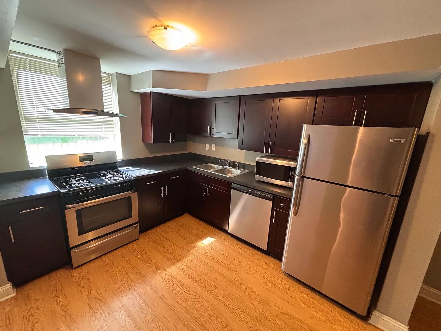 21 Tamarack St — Photo 1