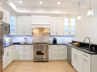 145 Huntington St, Brooklyn, NY 11231