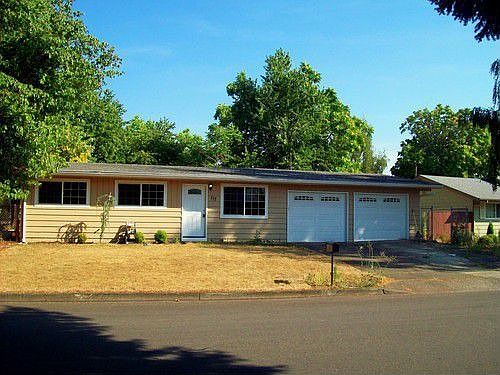 1st image of 117 N Fredericksburg Way