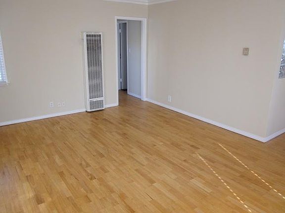 4th image of 7955 1/2 Blackburn Ave