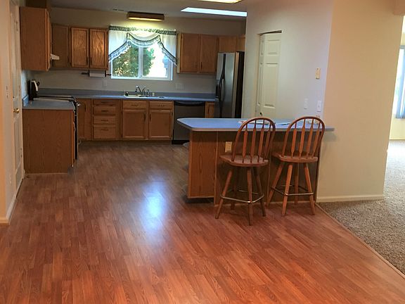 Dining / Kitchen area