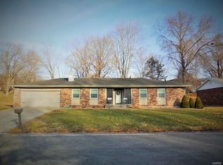 40 Satellite Dr, Hannibal, MO 63401