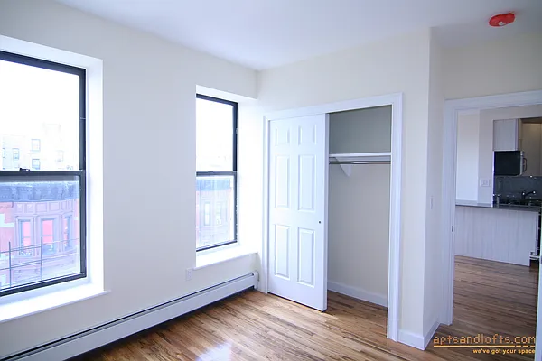 Rented by aptsandlofts.com | media 26