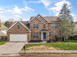 901 Heathgate Rd, Knoxville, TN 37922