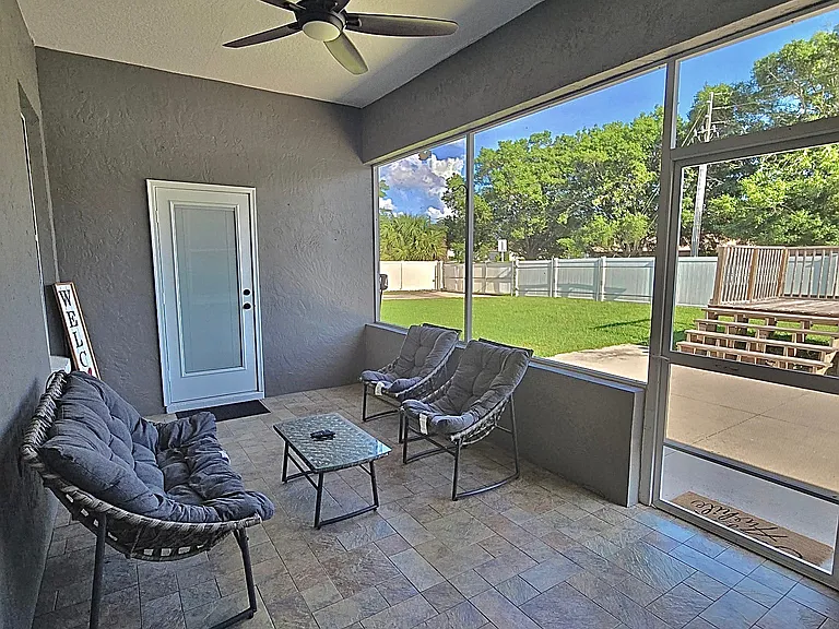 10240 Barrington Ct — Photo 10