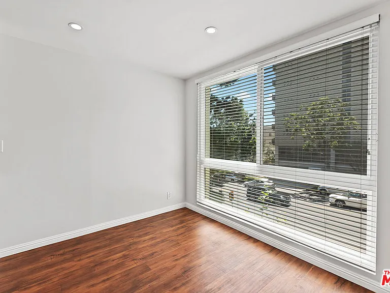1340 S Beverly Glen Blvd #107 — Photo 7