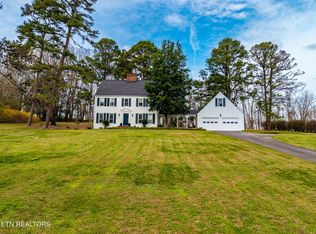 2747 Mountain View Rd, Lenoir City, TN 37771