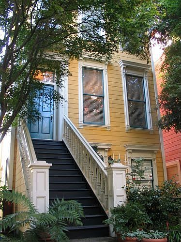 Partial facade of 1949 O'Farrell