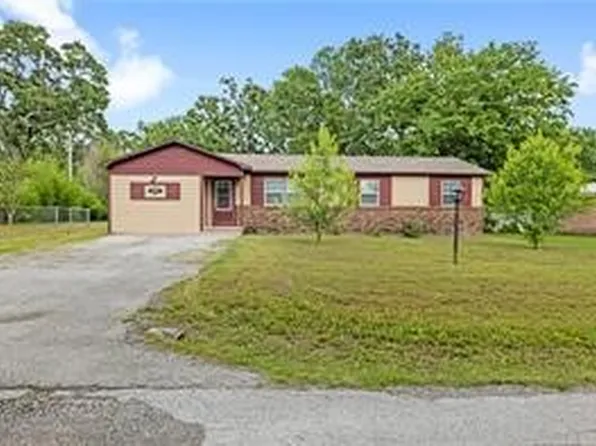 252 S Eastern Ave, Gentry, AR 72734