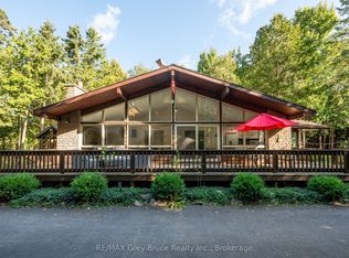 66 Harpur Dr, Northern Bruce Peninsula, ON N0H 2R0