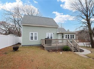 842 Weeden St, Pawtucket, RI 02860