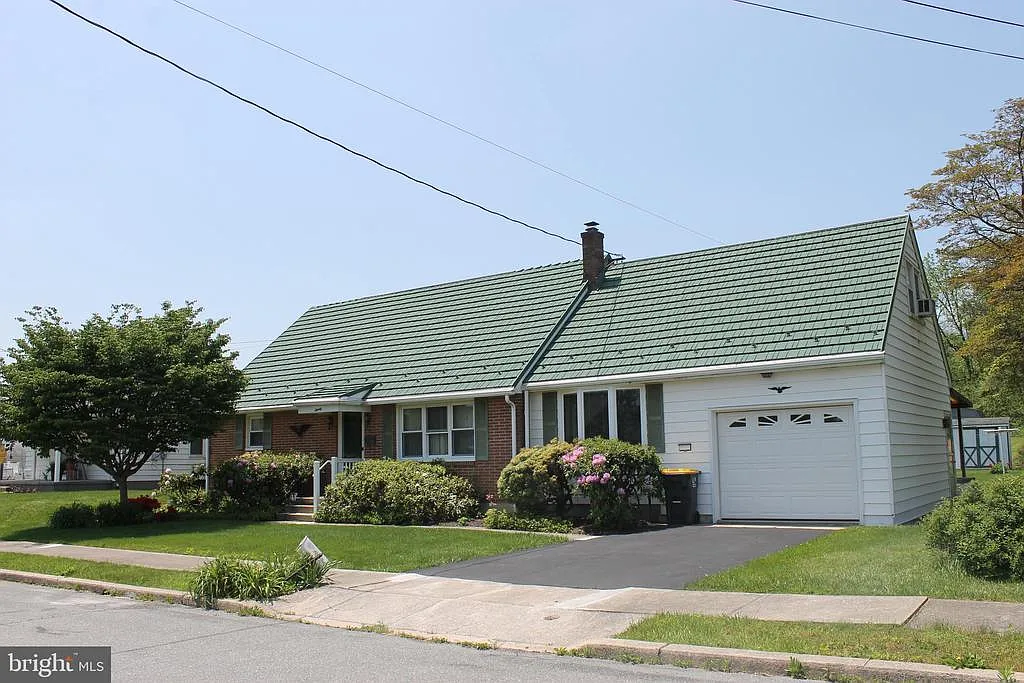 20 Radcliff Rd photo 1