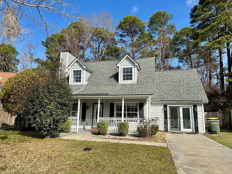 2nd image of 108 W Quail Forest Ct