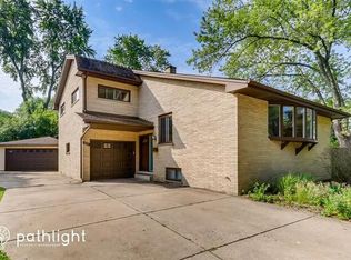 224 Tanoak Ln, Naperville, IL