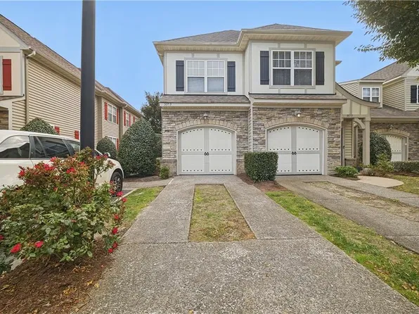 5573 Frog Pond Ln, Virginia Beach, VA 23455